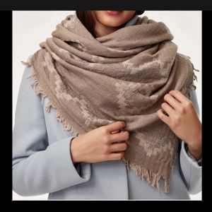 Aritzia wool blanket scarf
